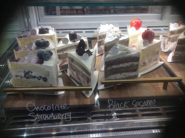Slice cake