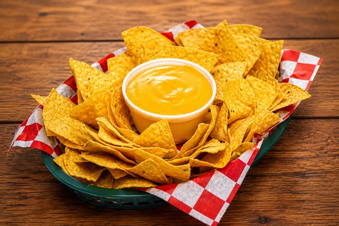 Chips & House Queso