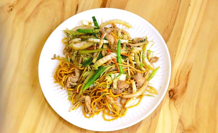 Chicken Lo Mein