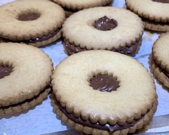 Nutella Linzer Tart Cookie