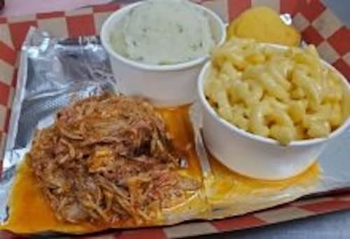 1/2 Lb Pulled Pork Dinner