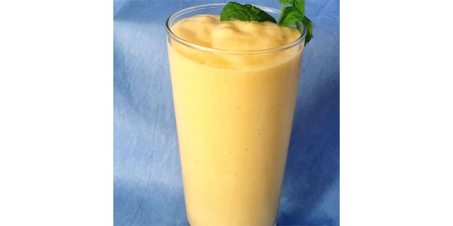 Mango lassi