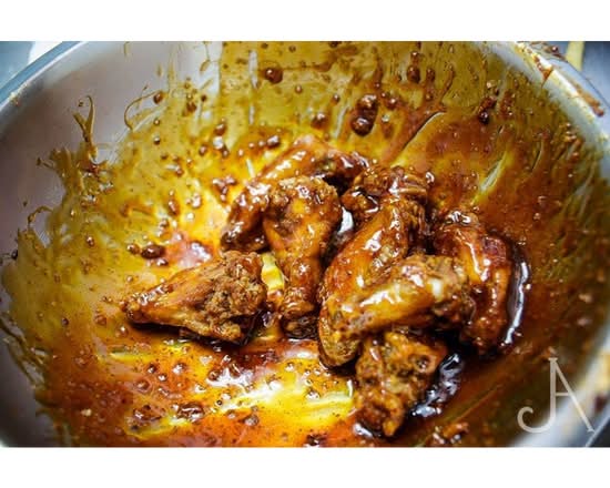 Bone-In Wings - 8 Pieces