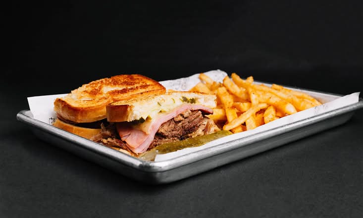 Cubano*