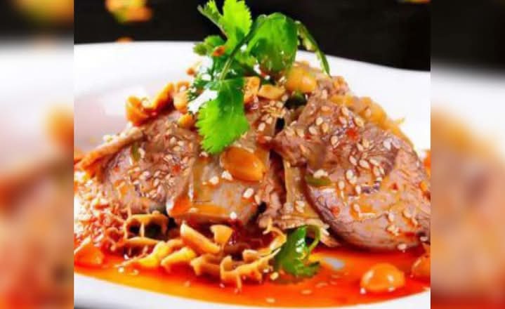 A3.Beef & Tripe w.Chili Oil