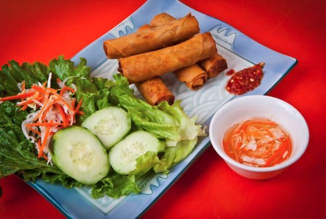 Vietnamese Egg Rolls (5 pcs)