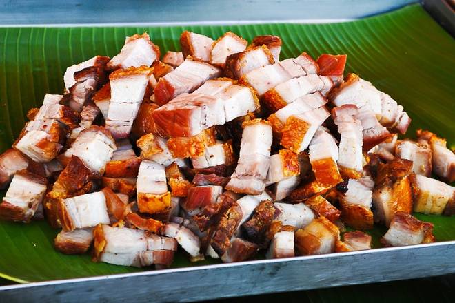 Fried Pork Skin (Chicharron de Cerdo)