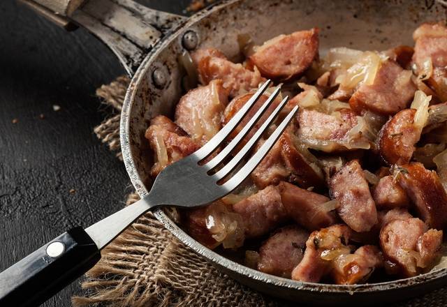 Fried Pork Meat (Care de Cerdo Frita)