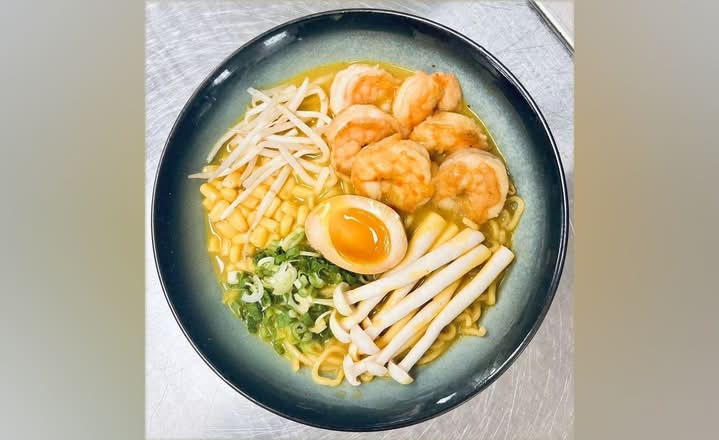 R8.Curry Ramen