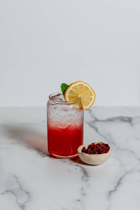 Omija (berry) ade