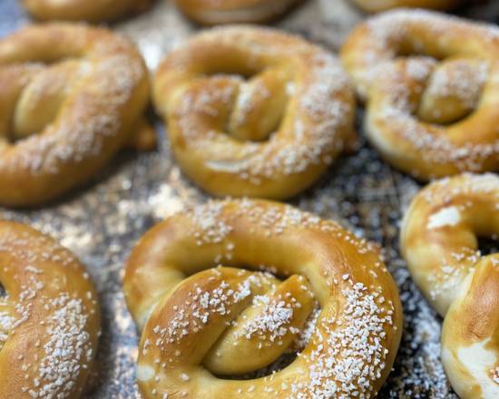 Pretzel Roll