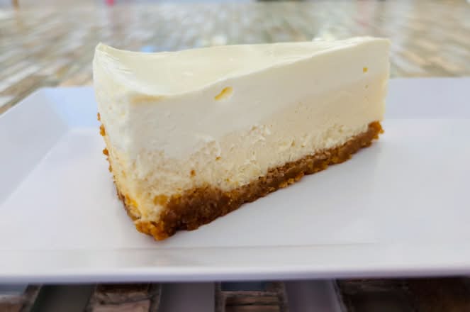 Plain Cheesecake Slice