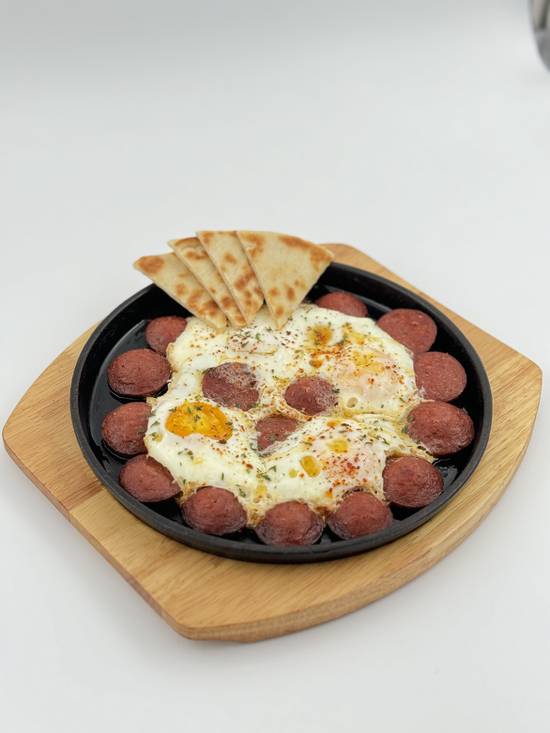 Sucuklu Yumurta