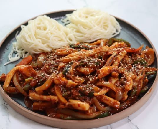 Spicy Squid with Noodles