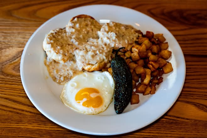 Southern Style Biscuits and Gravy