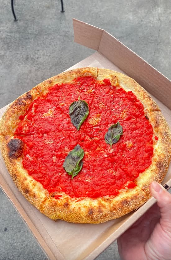 Red Pizza