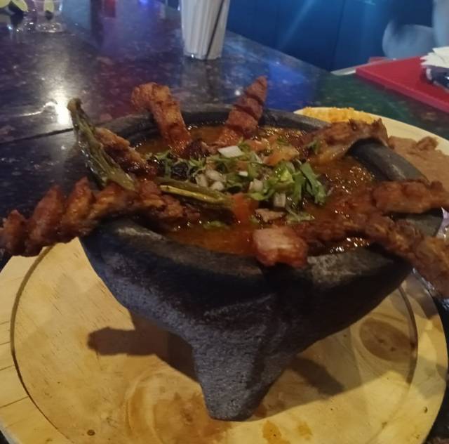 Molcajete De Chicharron