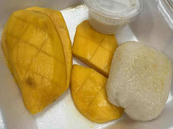 Mango with sticky rice