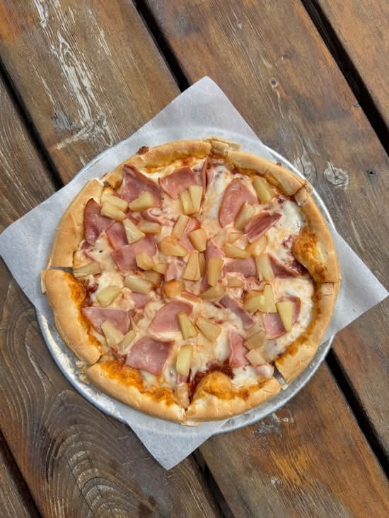 Medium Canadian Bacon & Pineapple