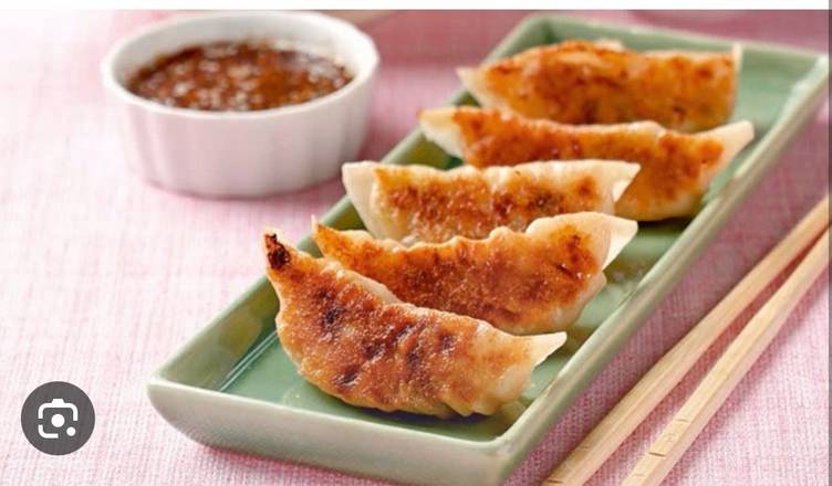 Fried Pork Gyoza (6 Pcs)