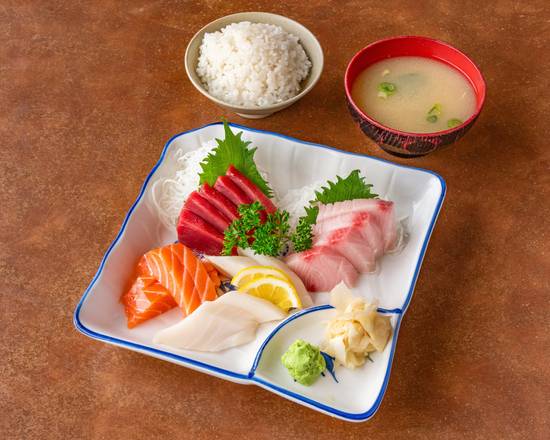 Okazu Ya Sashimi Combo
