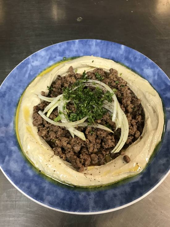 Hummus with beef