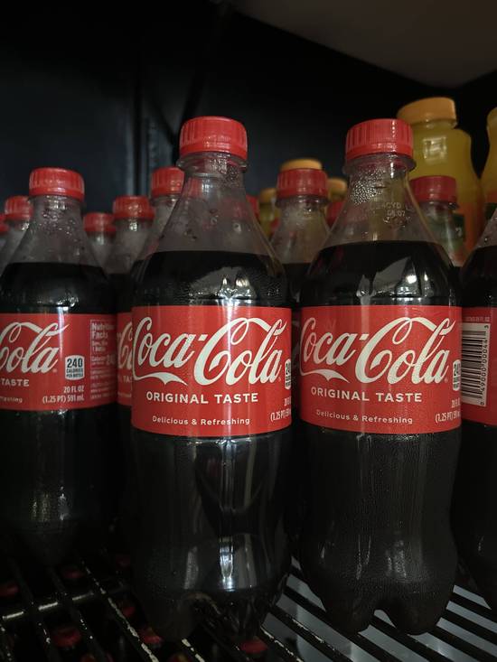 Coca Cola (20 oz)
