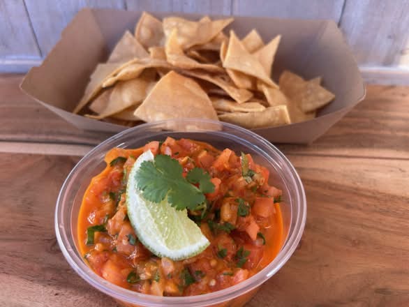 Salsa & Chips