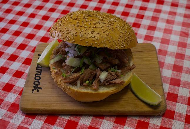 Torta de carnitas