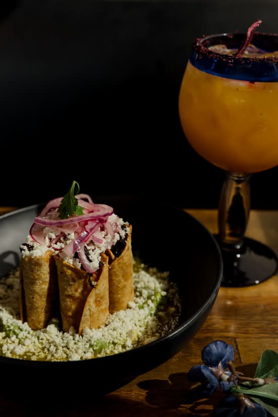 Taquitos De Tinga
