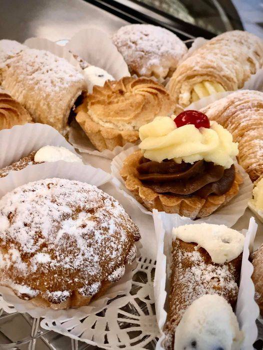 Small Assorted Dozen (Small)