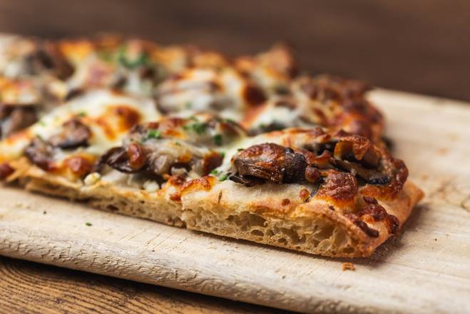 Mushrooms Truffle Flatbread