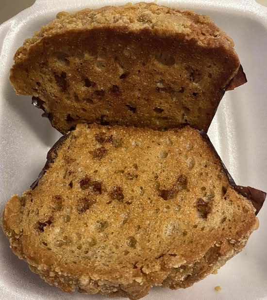 CINNAMON CHIP MUFFIN