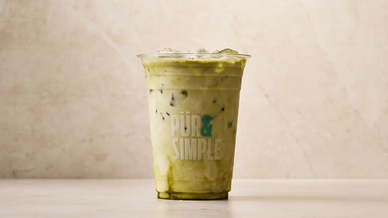 Iced Matcha Latte / Matcha Latte glacé