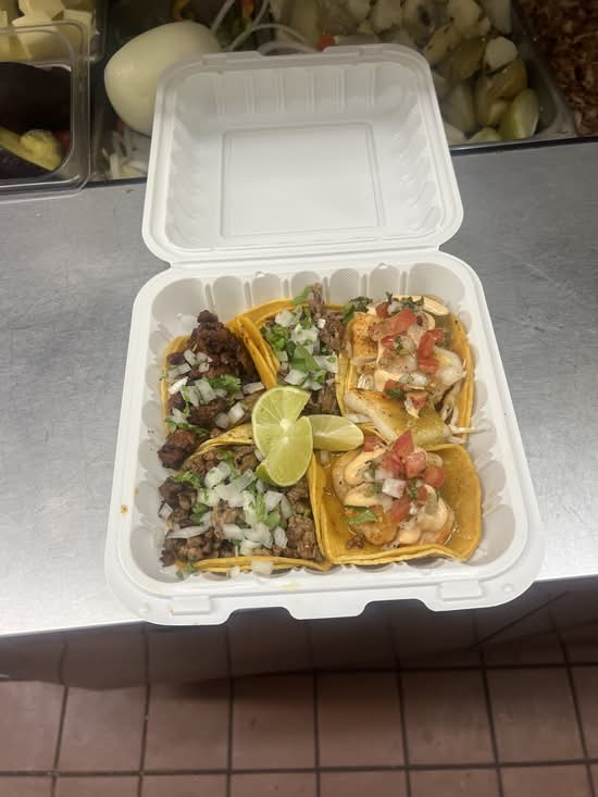 CHEF TACO TASTING PLATE