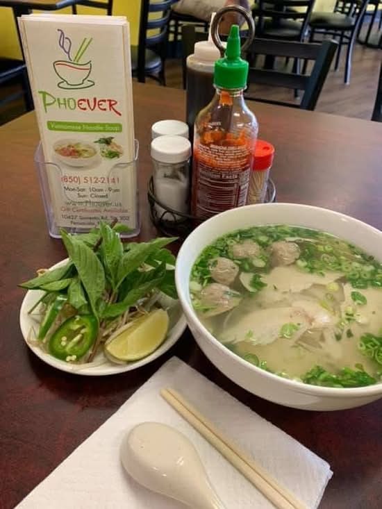 P12. Chicken (Phở Gà)