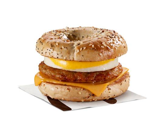 Everything Sausage 'N Egg Bagel [610.0 Cals]