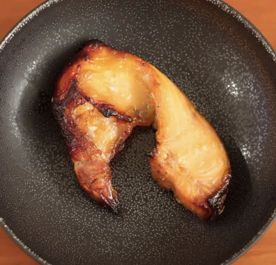 Salmon Collar