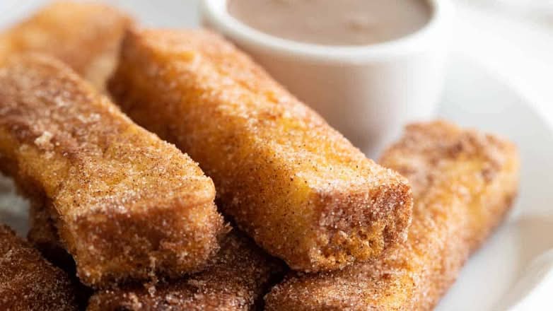 French Toast Sticks (4) W/ Syrup