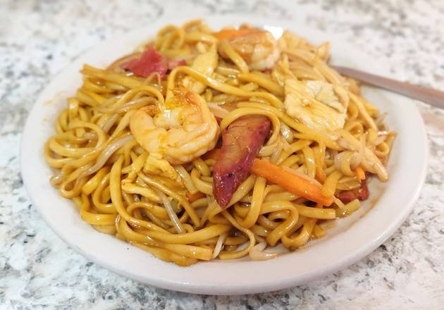 Combination Lo Mein