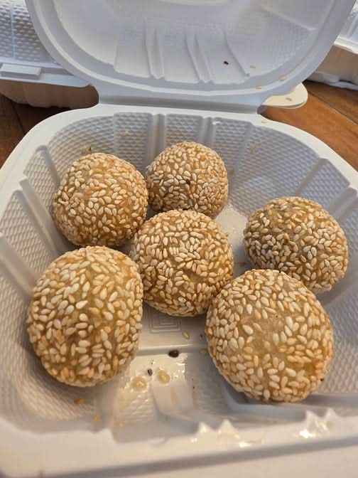 6 Sesame Ball