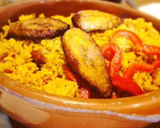 Arroz Amarillo con Pollo