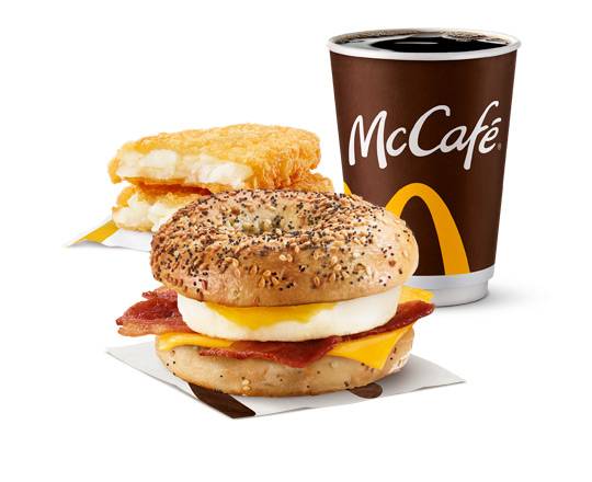 Everything Bacon 'N Egg Bagel Extra Value Meal [700-730 Cals]
