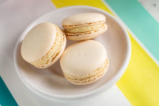 Vanilla Macaron