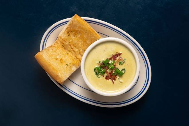 Crab, Corn, Poblano Bisque Cup