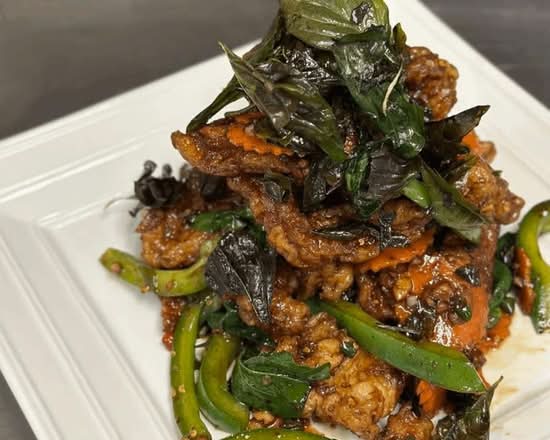 Spicy Crispy Chicken Basil