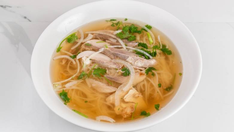 21. Phở Gà
