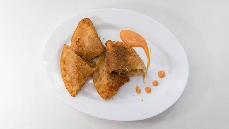 Queso Empanada/Cheese Empanada