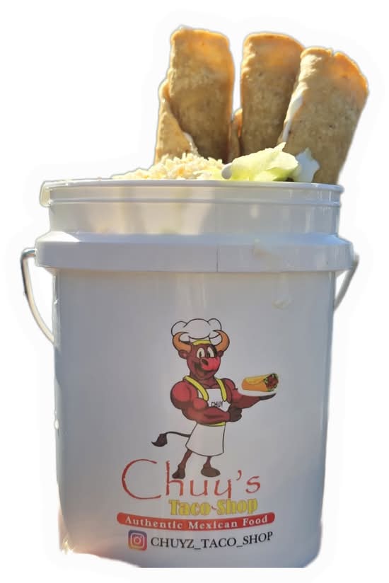 Chuy's mini Bucket with 3Rolled Tacos