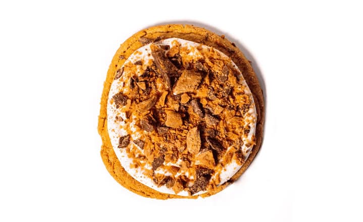 VANILLA BUTTERFINGER COOKIE